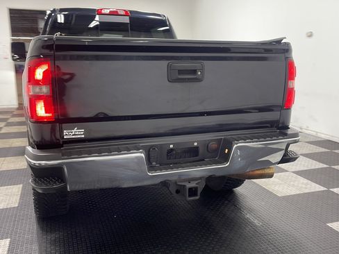 Used 2016 GMC Sierra 2500 SLT AWD/4WD image 17