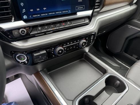 Used 2024 Chevrolet Silverado 3500 High Country w/ High Country Premium Package image 47