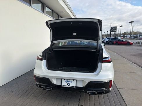 Certified 2024 BMW 760i xDrive w/ Executive Package AWD/4WD image 8