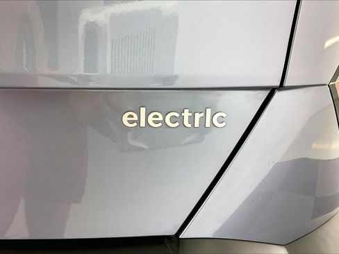 Used 2024 Hyundai Kona SE FWD image 7