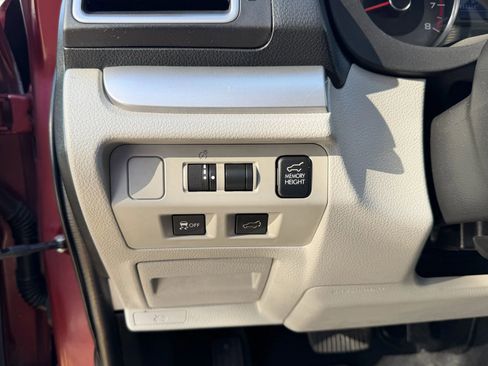 Used 2016 Subaru Forester 2.5i Limited w/ Popular Package #2 image 16