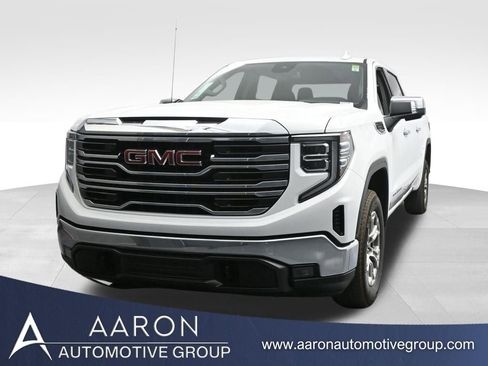 Used 2024 GMC Sierra 1500 SLT image 1