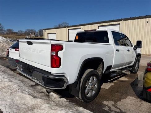 Used 2021 Chevrolet Silverado 2500 LTZ w/ LTZ Convenience Package image 2