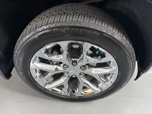 Used 2024 Chevrolet Silverado 1500 LT image 12