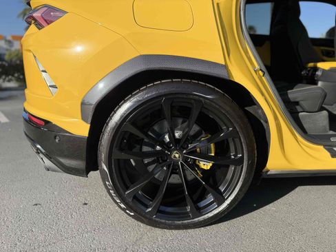 Used 2021 Lamborghini Urus image 78
