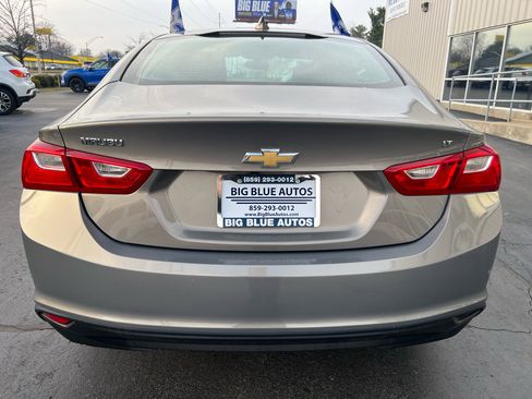 Used 2017 Chevrolet Malibu LT w/ Leather Package image 4