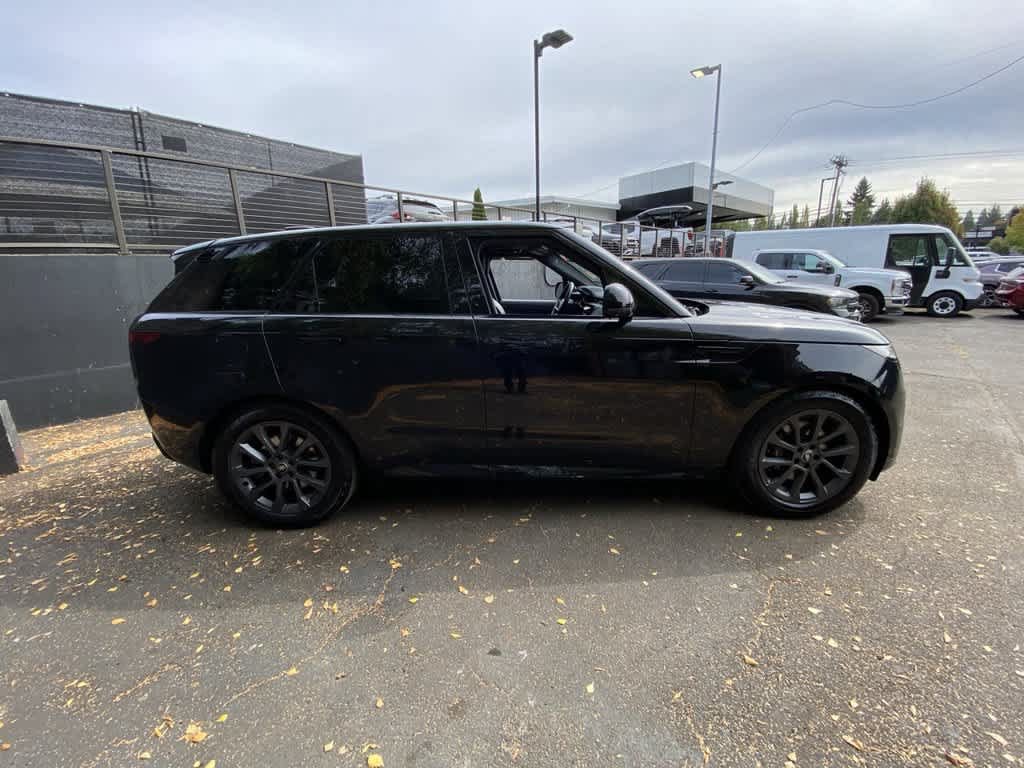 Used 2024 Land Rover Range Rover Sport Dynamic SE AWD/4WD image 7