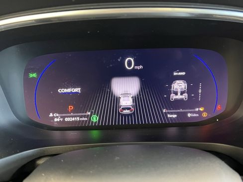 Used 2023 Acura MDX SH-AWD image 10