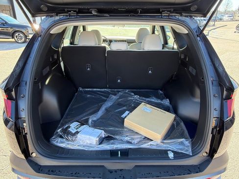 New 2026 Hyundai Tucson SE image 18