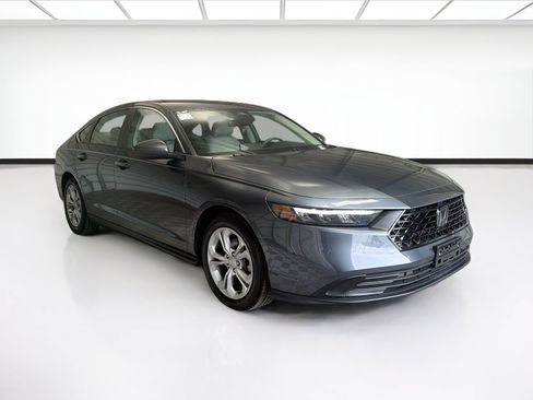 Used 2025 Honda Accord LX image 3
