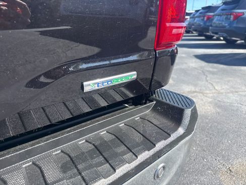 Used 2022 Ford F150 XLT w/ Equipment Group 302A High AWD/4WD image 12