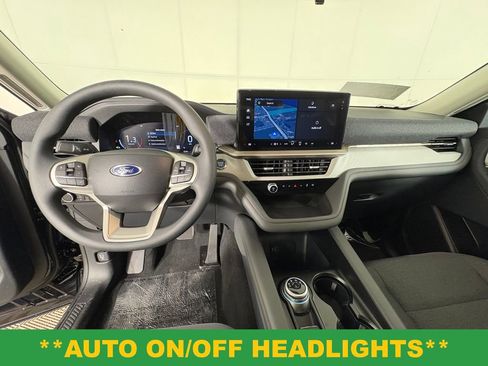New 2026 Ford Explorer Active RWD image 8