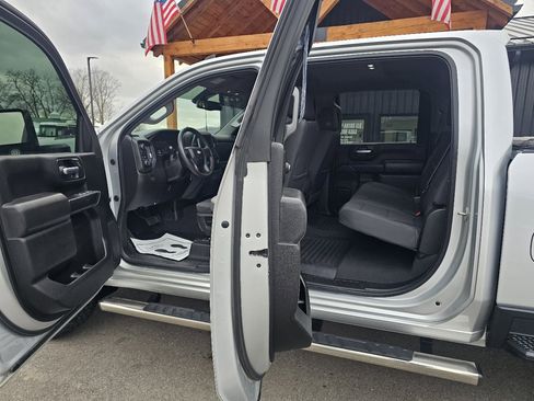 Used 2022 Chevrolet Silverado 2500 Custom w/ Gooseneck/5TH Wheel Package image 6