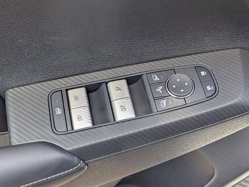 New 2026 Mitsubishi Outlander SE image 14