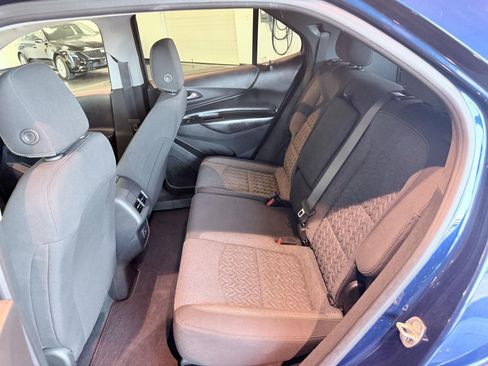 Used 2023 Chevrolet Equinox LT AWD/4WD image 24
