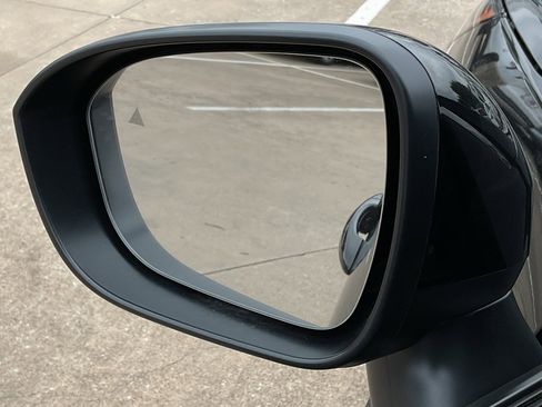 New 2026 Nissan Rogue SV image 10