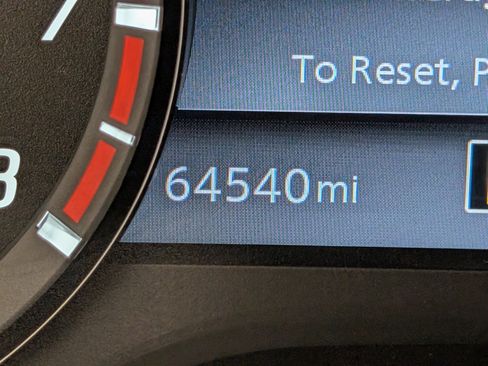 Used 2021 Nissan Titan PRO-4X w/ Pro-4x Convenience Package image 25