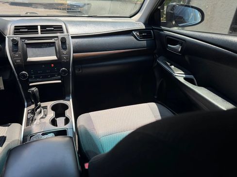 Used 2017 Toyota Camry LE FWD image 15