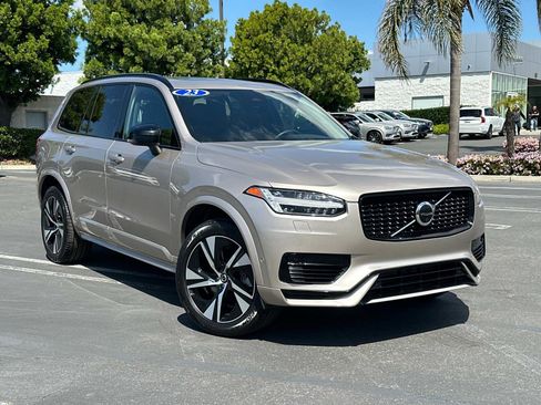 Certified 2023 Volvo XC90 T8 Plus image 1