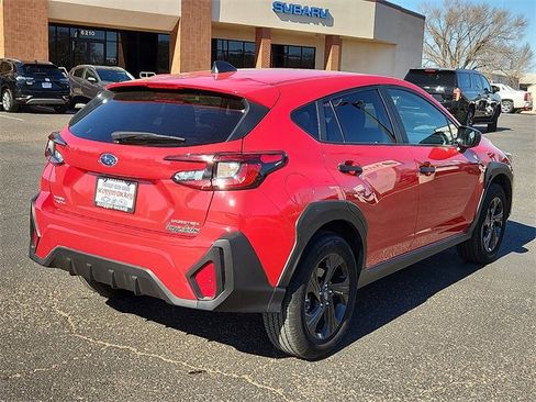 Used 2025 Subaru Crosstrek 2.0i image 4