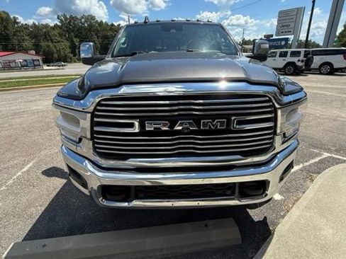 Used 2023 RAM 2500 Laramie AWD/4WD image 2