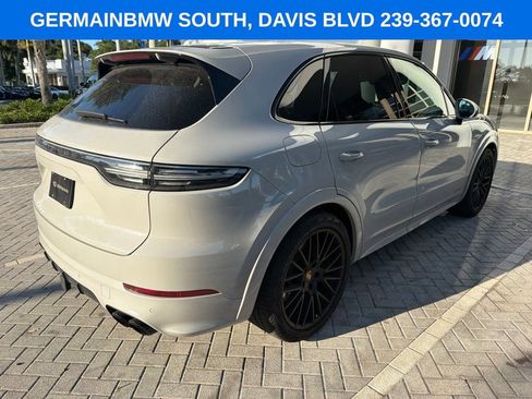 Used 2022 Porsche Cayenne GTS AWD/4WD image 21