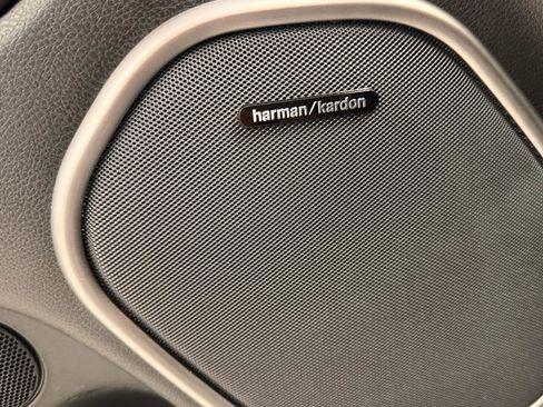 Used 2017 Jeep Grand Cherokee SRT AWD/4WD image 10
