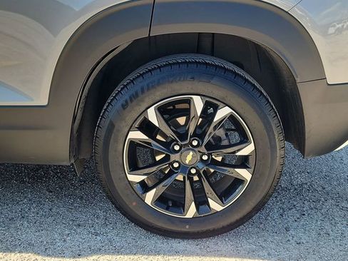 Used 2023 Chevrolet TrailBlazer LT FWD image 30