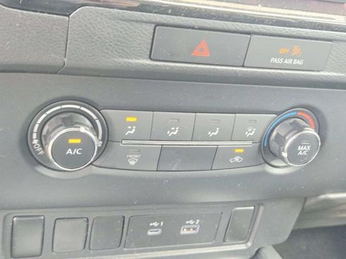 Used 2022 Nissan Frontier SV AWD/4WD image 17
