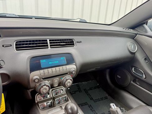 Used 2010 Chevrolet Camaro SS w/ RS Package RWD image 20