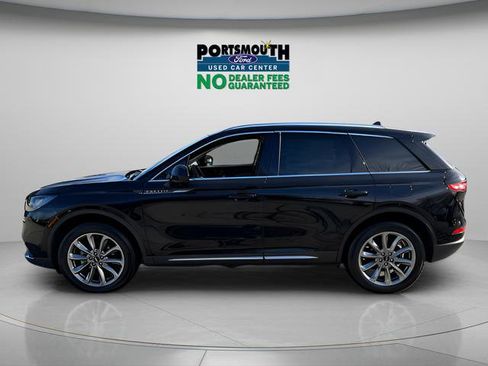 Used 2022 Lincoln Corsair AWD w/ Premium Package image 2