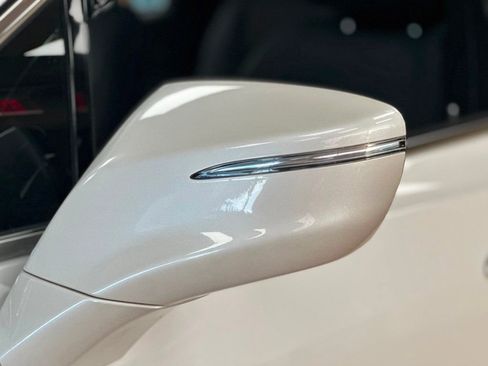 Used 2022 Buick Enclave Essence w/ Experience Buick Package image 16