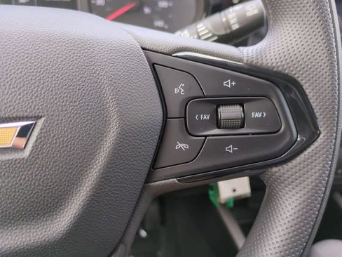 New 2026 Chevrolet Trax LS w/ LS Convenience Package FWD image 25