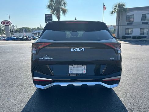 Certified 2025 Kia Sportage SX AWD/4WD image 4