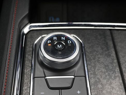 Used 2022 Ford Expedition Limited image 29