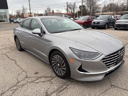 Used 2023 Hyundai Sonata Limited image 3