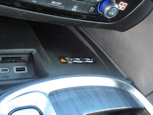 Used 2022 Buick Enclave Premium w/ Experience Buick Package image 23