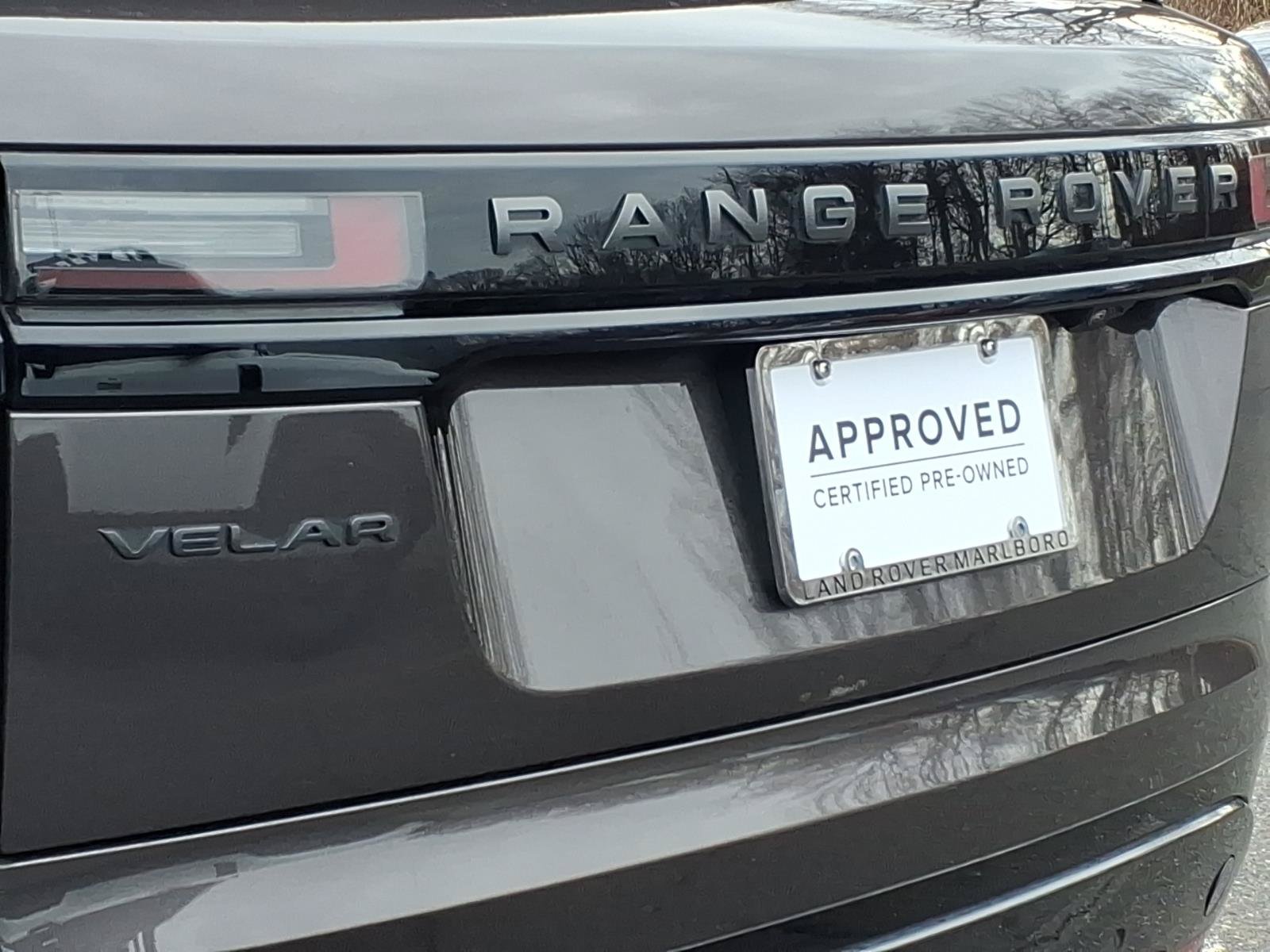 Certified 2026 Land Rover Range Rover Velar Dynamic SE AWD/4WD image 19