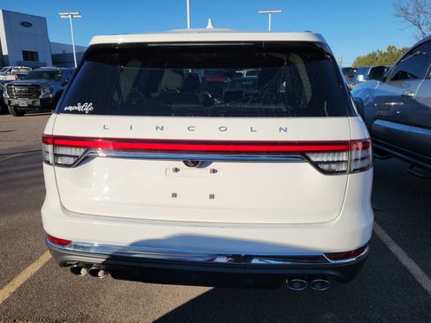 Used 2023 Lincoln Aviator Reserve w/ Equipment Group 201A image 5