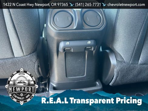 Used 2024 Jeep Wrangler Unlimited AWD/4WD image 38