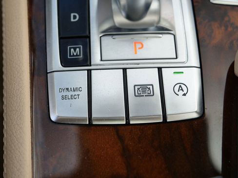 Used 2017 Mercedes-Benz SL 550 550 Roadster / 4.7L V8 / Massa image 22