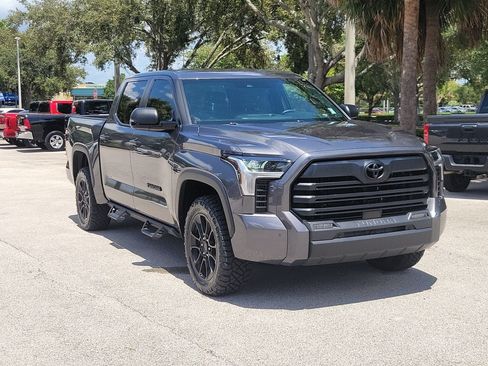 Used 2025 Toyota Tundra SR5 w/ SR5 Convenience Package AWD/4WD image 2