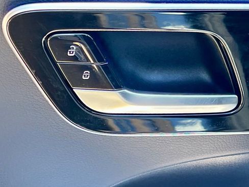 Certified 2023 Mercedes-Benz C 300 4MATIC Sedan image 23