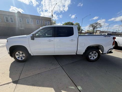 Used 2021 Chevrolet Silverado 1500 LT w/ Safety Package II AWD/4WD image 8