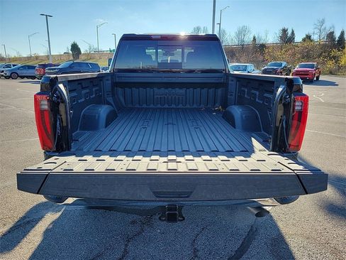 New 2026 GMC Sierra 2500 SLT w/ SLT Premium Package image 7