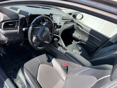Used 2023 Toyota Camry SE FWD image 2