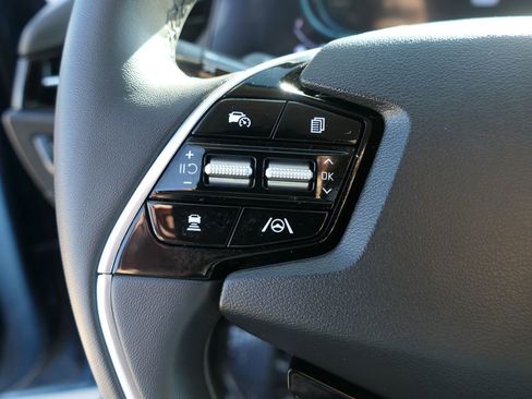 Used 2025 Kia Niro EX image 15