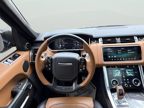 Used 2022 Land Rover Range Rover Sport SVR image 14
