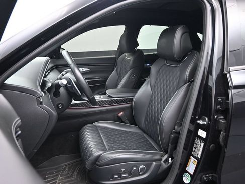 Used 2023 Genesis GV70 3.5T Sport w/ Sport Prestige Package AWD/4WD image 20