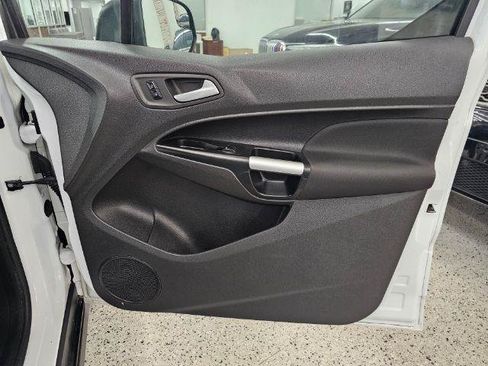 Used 2017 Ford Transit Connect XLT FWD image 25